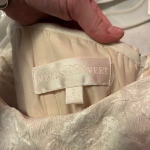 Melissa Sweet beautiful lace wedding dress size 2